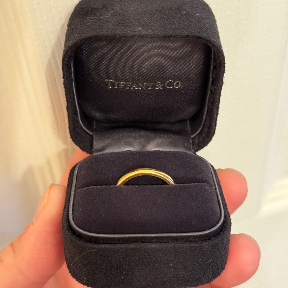 Tiffany & Co. Elsa Peretti Classic 18k Gold Wedding Band
